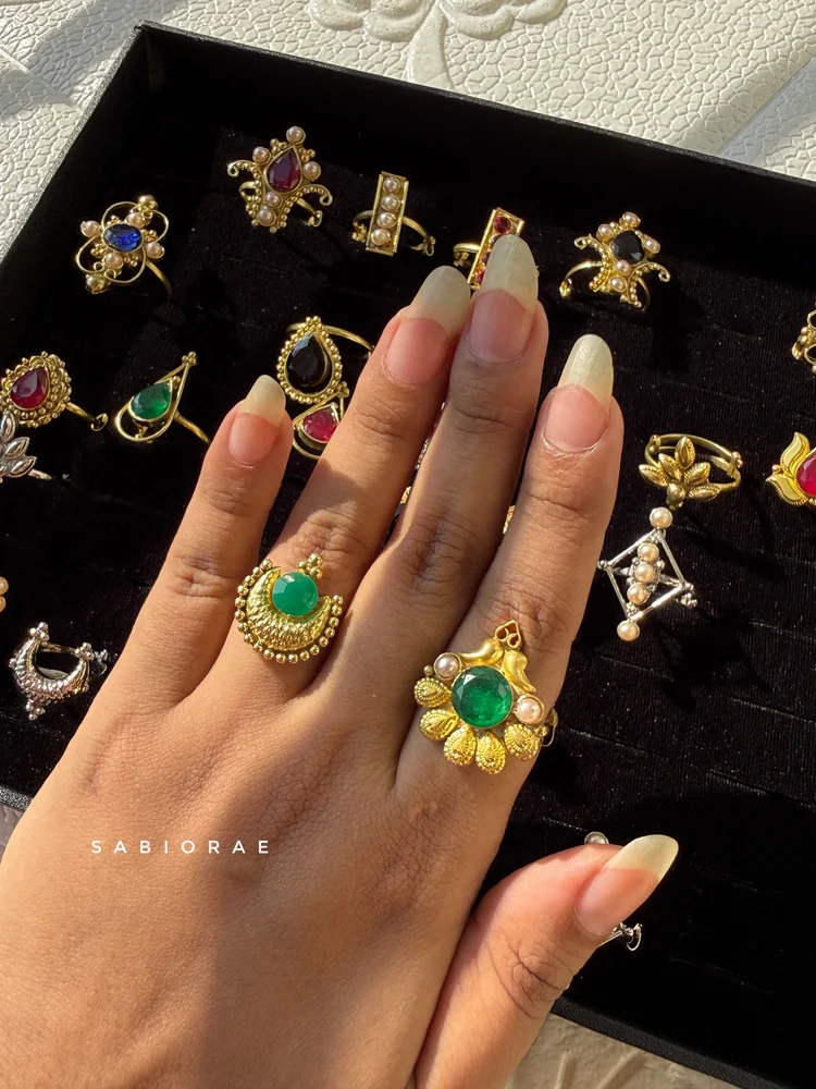 Green Pearl Petal Ring