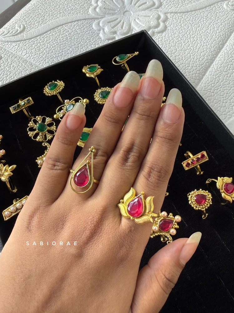 Red Teardrop Frame Ring