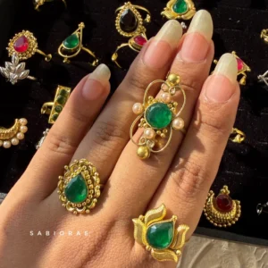 Green Pearl Oval Scroll Ring