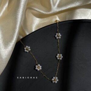 Pearl Bloom Daisy Necklace