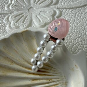 Pearl Shell Clip — Pink