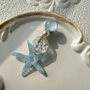 Starfish & Shell Clip — Ice Blue