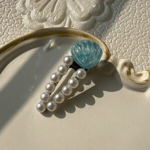 Shell Pearl Clip — Aqua