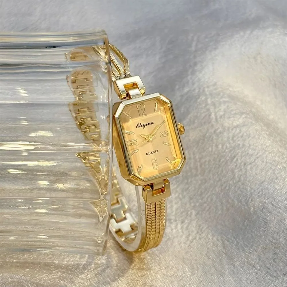 Vintage-Style Champagne Dial Watch – Gold Snake Chain | SSW08